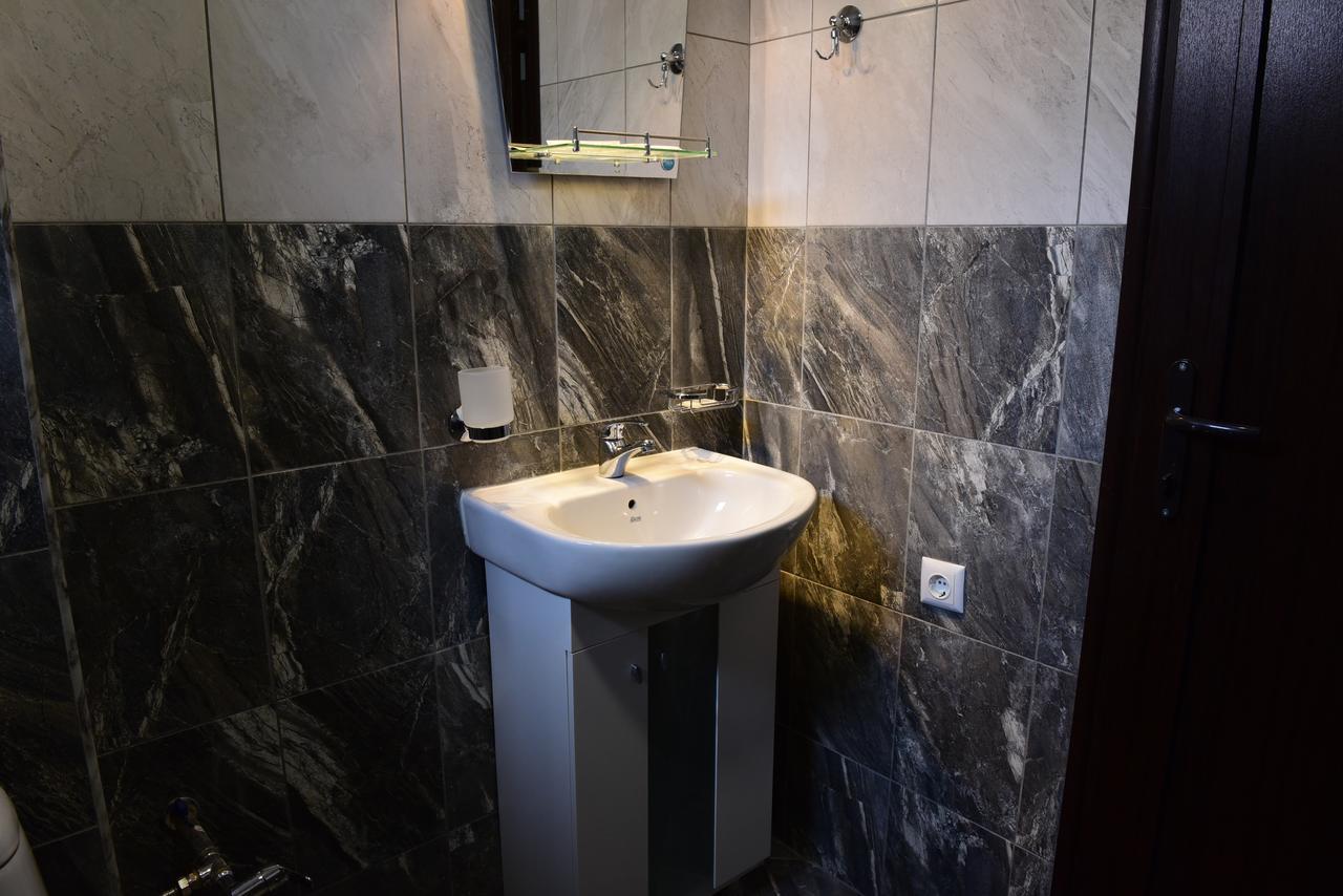 Hotel Active Apartments Тарговыште Экстерьер фото